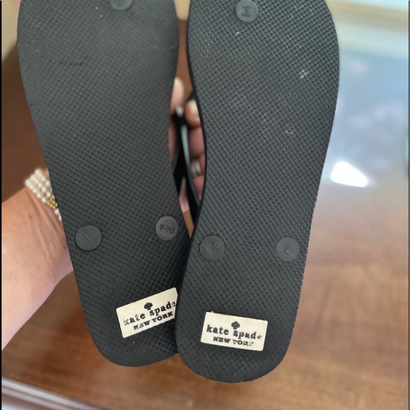 Kate Spade Black Multi Nova Lipstick Print Flip Flop Thong Sandals - Picture 15 of 15